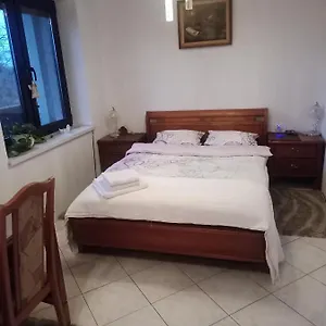  Kwatera prywatna Pokój W Domu Z Dużym Ogrodem